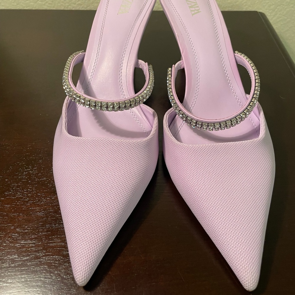 Zara lavender spring color jewel heel.
